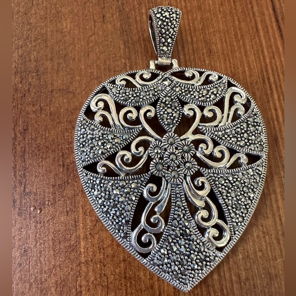 925 Sterling Silver Vintage Real Marcasite Gemstone Heart Ornate Pendant - Picture 4 of 7